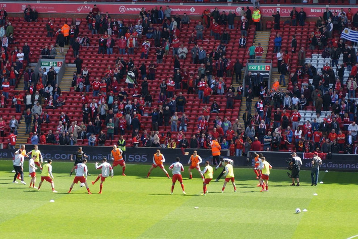 巴萨迎来疯狂十二月，团队成长关键期