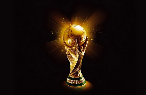 曼联客战狼队首发：库尼亚领衔战旧主、姆伯莫、B费先发