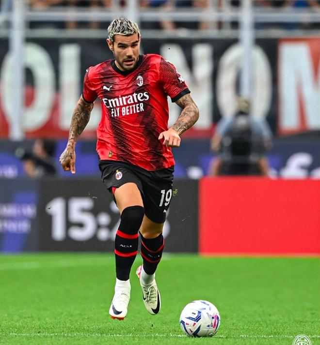 一图看尽西甲14年沧桑！皇马巴萨共换了18次教头 马竞独爱1位霸总（一图读懂西甲14年沉浮：皇马巴萨18次换帅，马竞始终只信一位铁腕主帅）