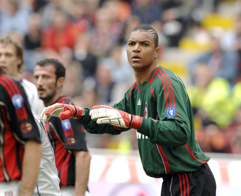 罗马诺：切尔西门将约根森考虑冬窗离队，最终决定权取决蓝军（罗马诺：约根森考虑冬窗离队，切尔西是否放人将成关键）