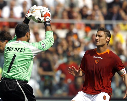 韩K联战报：尤里点射制胜，济州1-0水原三星，占得先机