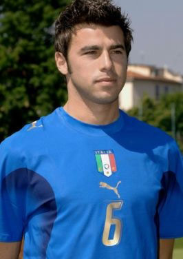 TA：奥利塞合同中没有任何解约金条款，拜仁希望和他续约