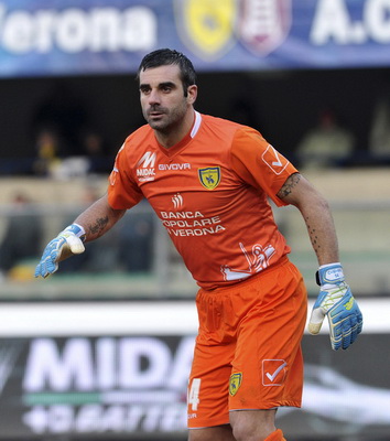 官方：柬埔寨归化原乌兹别克斯坦籍中场米尔扎耶夫