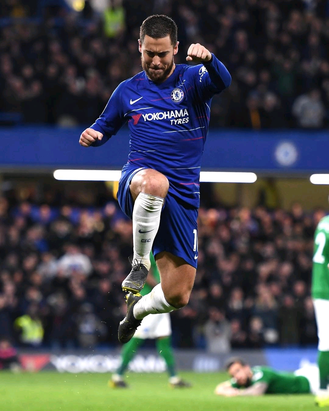 女足协杯战报：尼永库鲁绝杀，长春2-1淘汰上海晋级决赛（女足协杯：尼永库鲁读秒制胜，长春2-1淘汰上海挺进决赛）